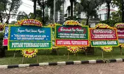 Karangan bunga dukung Purbaya tak naikkan cukai rokok, KNPK: Siap bela kebijakan pro rakyat Karangan bunga dukung Purbaya tak naikkan cukai rokok, KNPK: Siap bela kebijakan pro rakyat