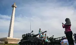 TNI pamerkan 1.047 alutsista saat perayaan HUT di Monas