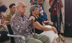 Keluarga Nadiem hadiri sidang perdana praperadilan di PN Jaksel Keluarga Nadiem hadiri sidang perdana praperadilan di PN Jaksel