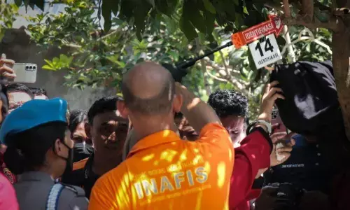 Polda yakini ada peran orang lain pada kasus pembunuhan Brigadir Esco Polda yakini ada peran orang lain pada kasus pembunuhan Brigadir Esco