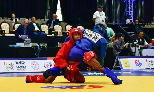 Kejuaraan Dunia Sambo Remaja dan Junior: Handezka persembahkan Perunggu untuk Indonesia Kejuaraan Dunia Sambo Remaja dan Junior: Handezka persembahkan Perunggu untuk Indonesia