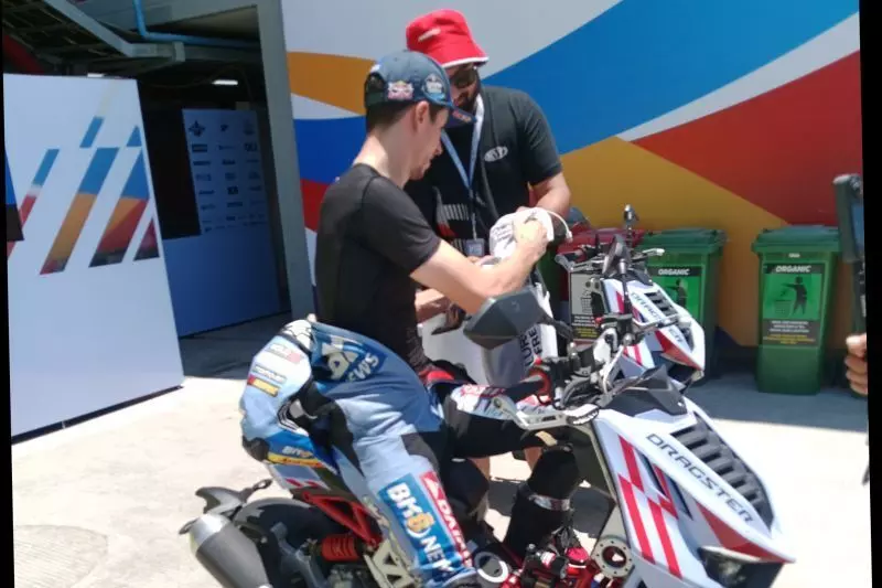 MGPA: Pembalap MotoGP jatuh bukan karena lintasan sirkuit Mandalika