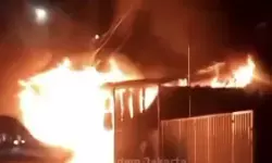 Kebakaran rumah makan di Jakarta Barat, 10 unit pemadam dikerahkan