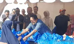 PAM Jaya bagikan 2.000 paket sembako di Jakut