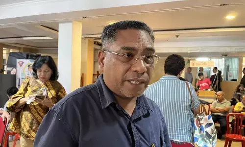 Pemkot ambon sediakan layanan internet nirkabel gratis pada 40 titik Pemkot ambon sediakan layanan internet nirkabel gratis pada 40 titik