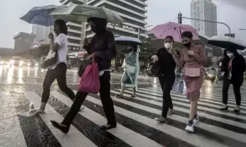 BMKG prediksi cuaca sebagian besar Indonesia hujan ringan pada Sabtu