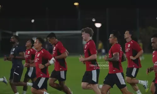 Timnas Indonesia gelar latihan perdana di Jeddah Timnas Indonesia gelar latihan perdana di Jeddah