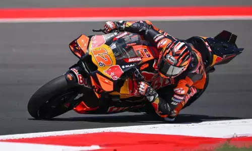 Vinales mundur dari MotoGP Indonesia karena cedera bahu Vinales mundur dari MotoGP Indonesia karena cedera bahu