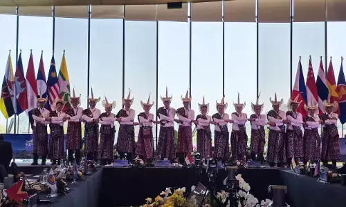 PLN dorong Interkoneksi ASEAN Power Grid untuk akselerasi transisi energi bersih PLN dorong Interkoneksi ASEAN Power Grid untuk akselerasi transisi energi bersih
