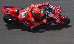 Marc Marquez kemungkinan alami cedera patah tulang bahu kanan