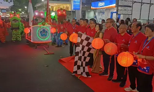 Pawai lampion Festival Mooncake Tanjungpinang diramaikan 2.000 peserta Pawai lampion Festival Mooncake Tanjungpinang diramaikan 2.000 peserta