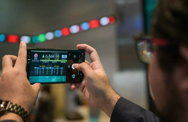IHSG Senin dibuka menguat 37,06 poin