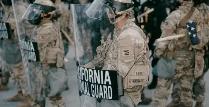 Gubernur California akan tuntut Trump soal pengerahan Garda Nasional