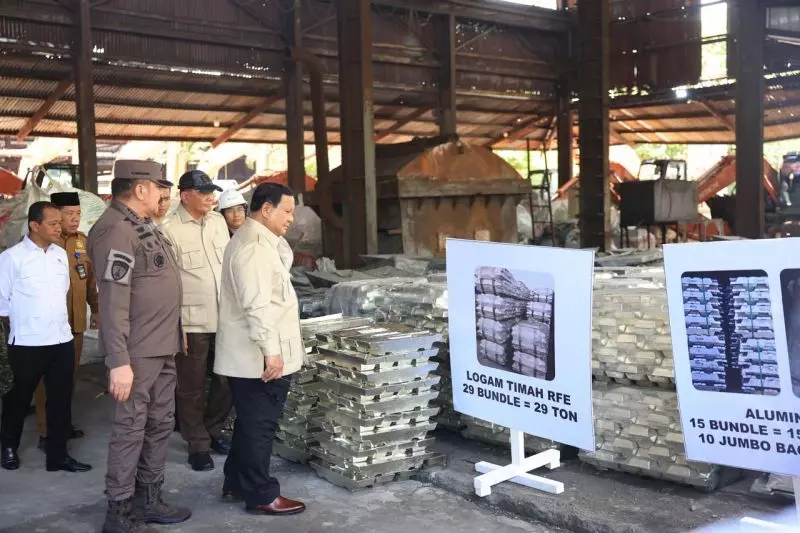 Prabowo ungkap temuan tanah jarang bernilai ratusan triliun di Babel Prabowo ungkap temuan tanah jarang bernilai ratusan triliun di Babel