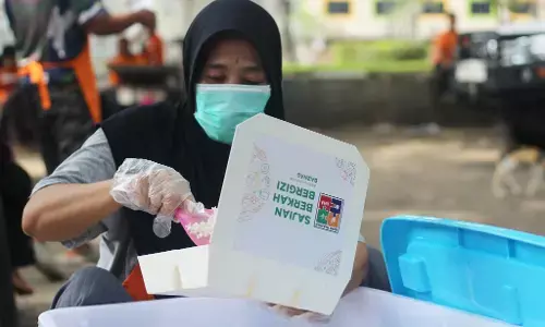 Penuhi gizi mustahik, BAZNAS distribusikan 5.000 paket makanan di Sukabumi Penuhi gizi mustahik, BAZNAS distribusikan 5.000 paket makanan di Sukabumi