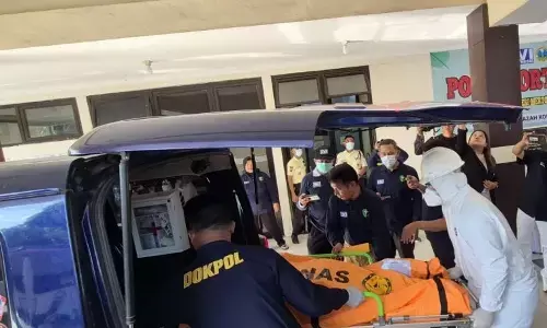 RS Bhayangkara terima 62 kantong jenazah korban Al Khoziny RS Bhayangkara terima 62 kantong jenazah korban Al Khoziny