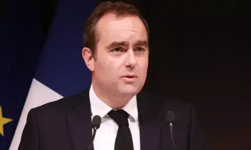 Macron minta Lecornu berunding dengan parpol usai mundur sebagai PM