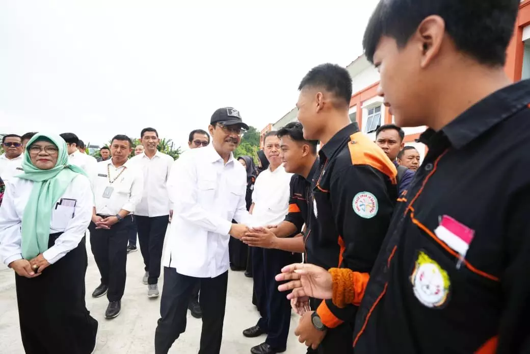 Dialog Mensos Gus Ipul dengan siswa Sekolah Rakyat Terintegrasi Samarinda