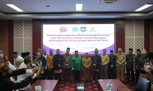 BPJPH mantapkan langkah menuju Indonesia Pusat Halal Dunia BPJPH mantapkan langkah menuju Indonesia Pusat Halal Dunia