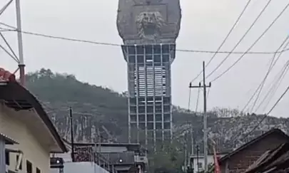 SQA dukung Monumen Reog Ponorogo jadi ikon baru budaya dan wisata Indonesia. SQA dukung Monumen Reog Ponorogo jadi ikon baru budaya dan wisata Indonesia.