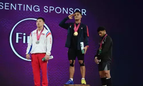 Hasil lengkap lifter Indonesia di Kejuaraan Dunia Angkat Besi 2025