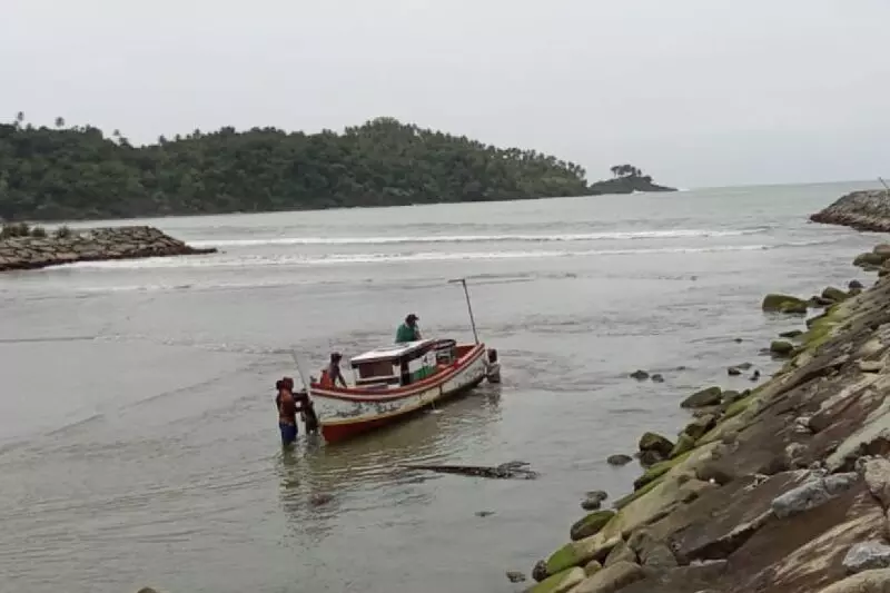 Nelayan di Aceh tidak bisa melaut akibat kuala dangkal