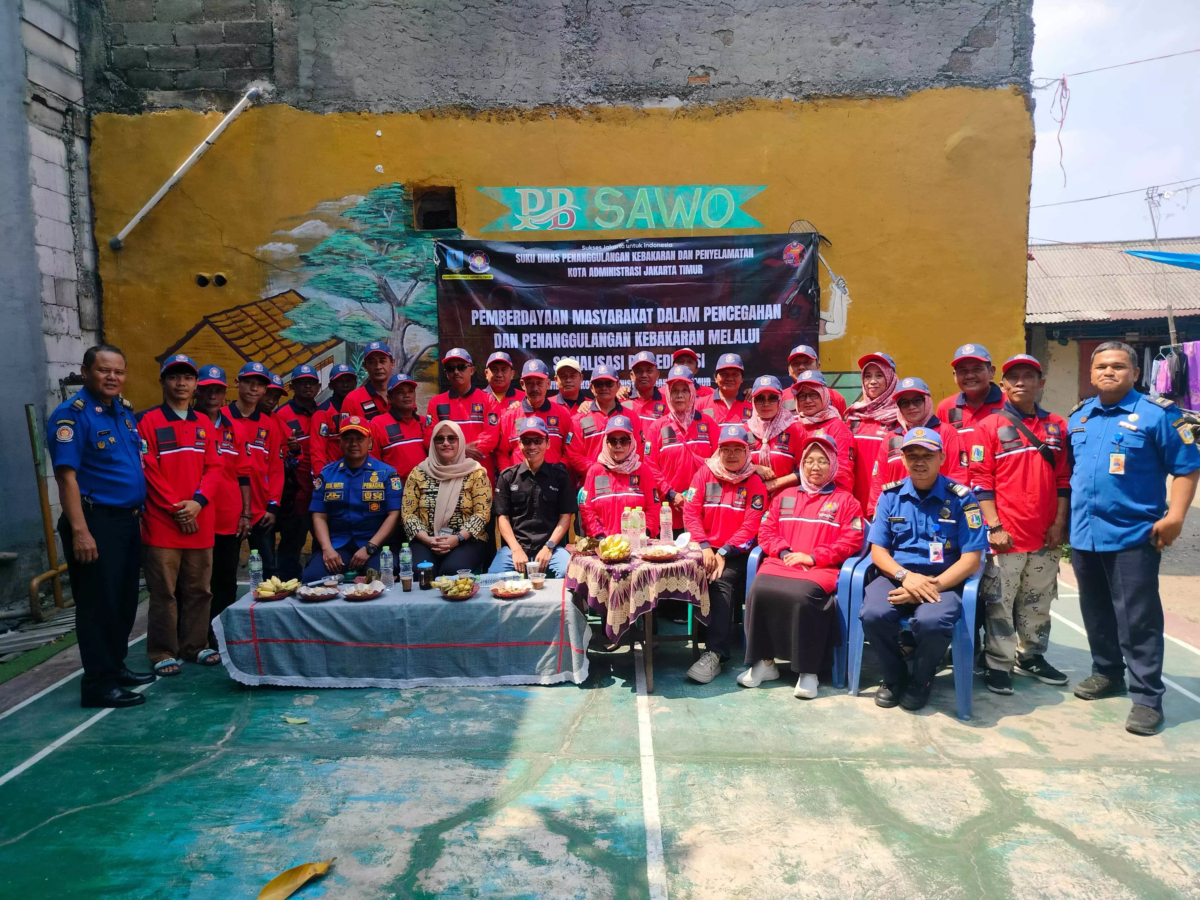 Warga RW 02 Cakung Timur antusias ikuti pelatihan penanggulangan kebakaran Warga RW 02 Cakung Timur antusias ikuti pelatihan penanggulangan kebakaran