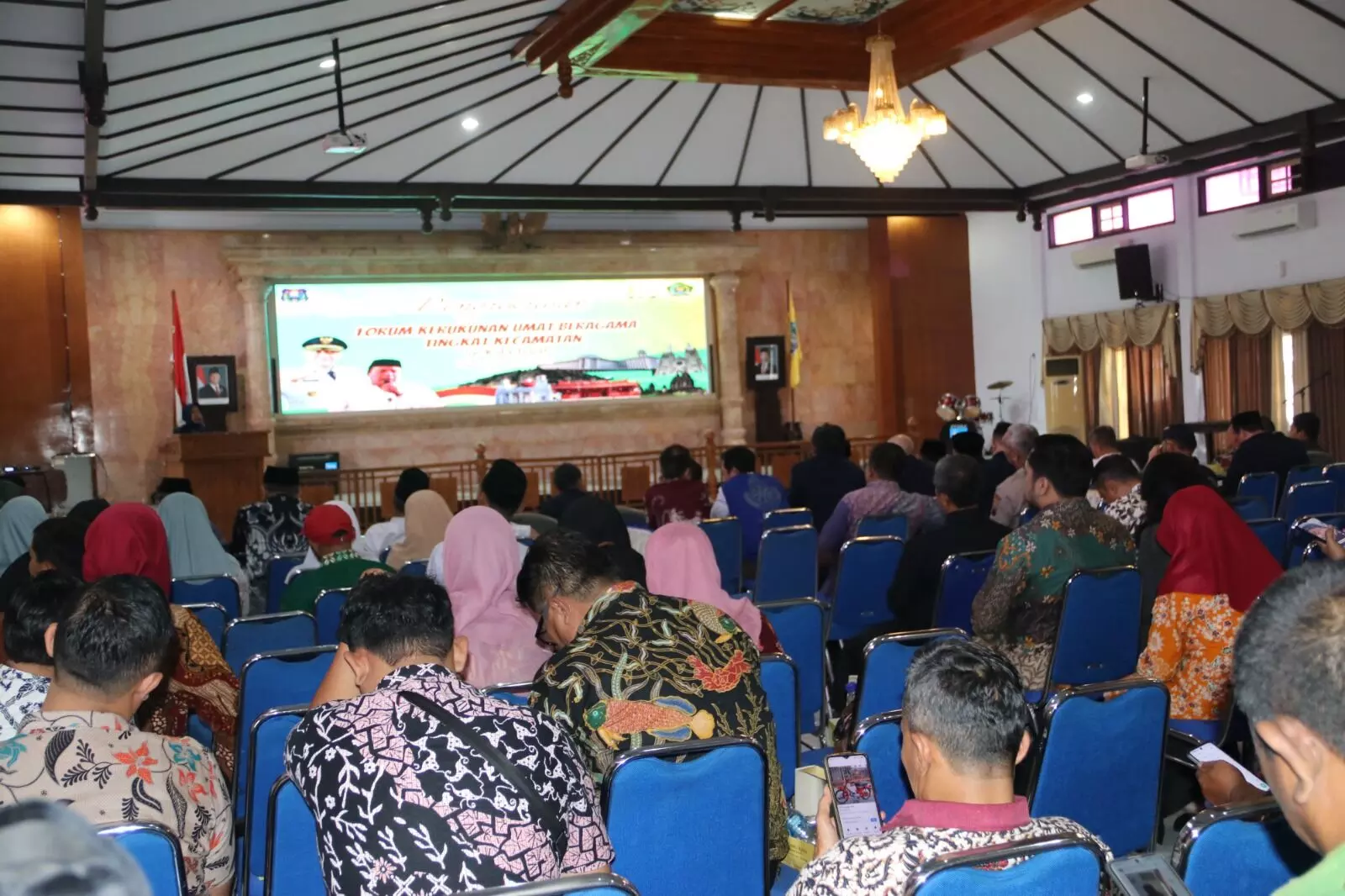 Wali Kota Tegal minta FKUB Kecamatan komitmen jaga kerukunan Wali Kota Tegal minta FKUB Kecamatan komitmen jaga kerukunan