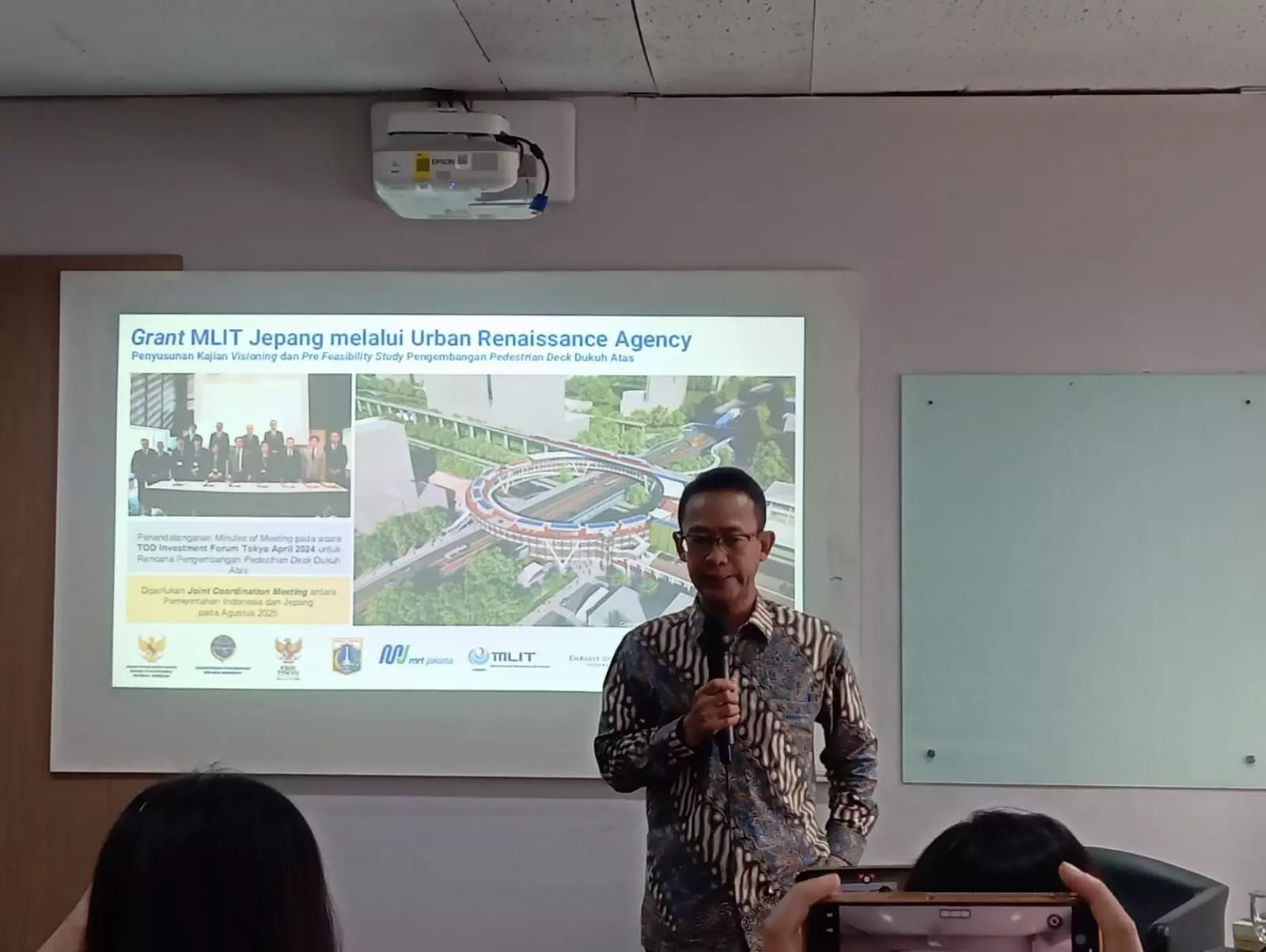 Jembatan Donat Sudirman: Proyek ikonik 2027 untuk integrasi 4 moda dan pecahkan kemacetan dukuh atas Jembatan Donat Sudirman: Proyek ikonik 2027 untuk integrasi 4 moda dan pecahkan kemacetan dukuh atas