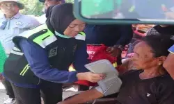 Polres lakukan pemeriksaan kesehatan gratis pada korban gempa Sumenep