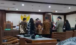 Kasih bukti 44 surat, MNC Asia Holding: Gugatan CMNP salah alamat Kasih bukti 44 surat, MNC Asia Holding: Gugatan CMNP salah alamat