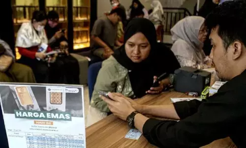 Emas Antam terus merangkak naik, kini Rp2,303 juta/gram