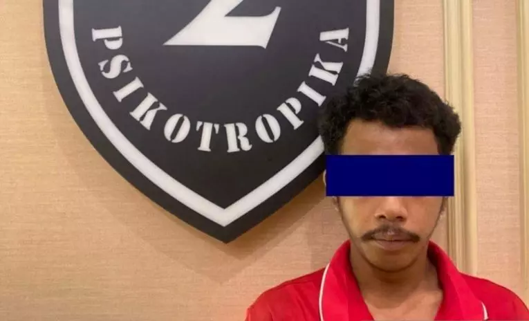 Polda Metro Jaya ungkap kasus peredaran ganja 1 kilogram di Jakut Polda Metro Jaya ungkap kasus peredaran ganja 1 kilogram di Jakut