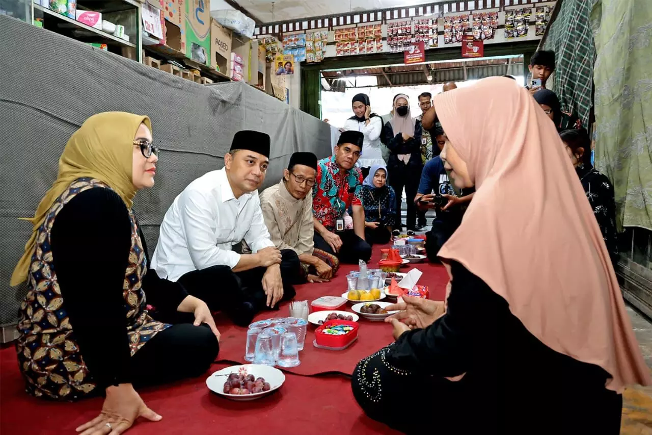 Takziah korban Ponpes Al Khoziny, Wali Kota Surabaya siapkan pendampingan psikologis Takziah korban Ponpes Al Khoziny, Wali Kota Surabaya siapkan pendampingan psikologis