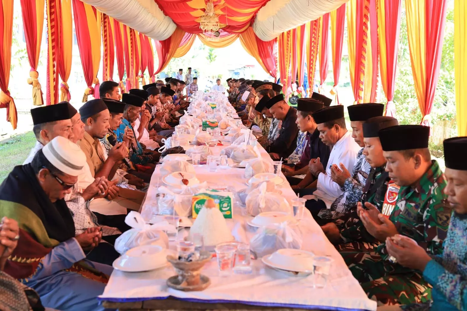 Satgas TMMD Kodim 1505/Tidore hadiri acara syukuran warga Satgas TMMD Kodim 1505/Tidore hadiri acara syukuran warga