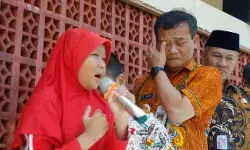 Puisi Najwa membuat Ahmad Luthfi meneteskan air mata Puisi Najwa membuat Ahmad Luthfi meneteskan air mata