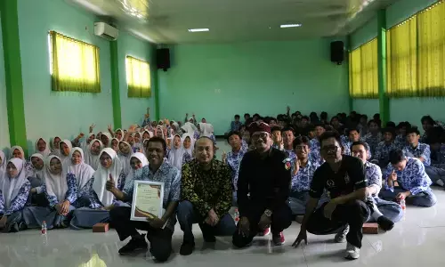Kunjungi madrasah pascapemilu, Bawaslu tanamkan toleransi sejak usia dini Kunjungi madrasah pascapemilu, Bawaslu tanamkan toleransi sejak usia dini