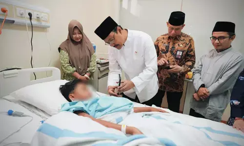 Gus Ipul jenguk santri Haical, penanganan korban jadi prioritas Pemerintah Gus Ipul jenguk santri Haical, penanganan korban jadi prioritas Pemerintah