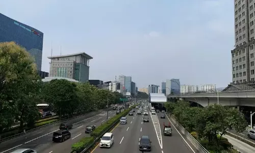 Jakarta dan sekitarnya diprakirakan berawan hingga hujan ringan