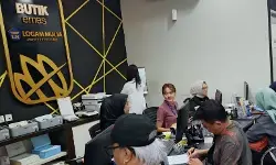 Emas Antam Sabtu ini naik Rp5.000 jadi Rp2,299 juta/gram