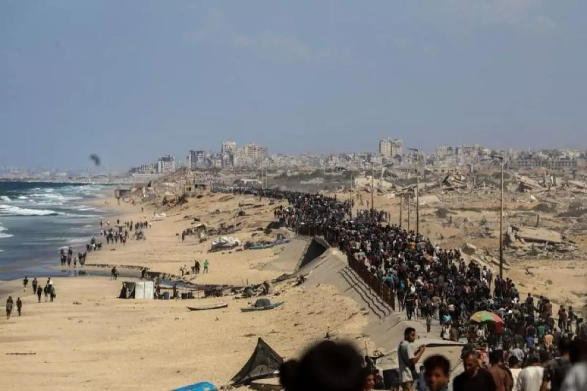 Ribuan warga Palestina kembali ke utara usai penarikan pasukan Israel Ribuan warga Palestina kembali ke utara usai penarikan pasukan Israel