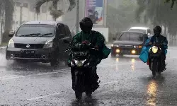 BMKG prediksi hujan petir disertai cuaca panas pada Minggu