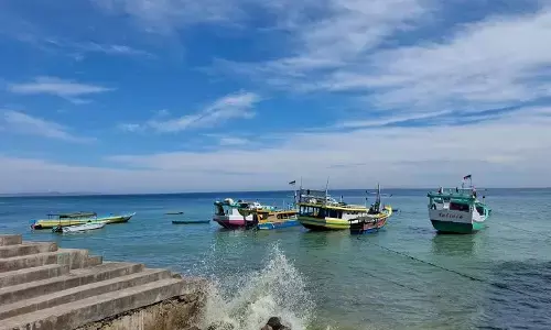 BMKG: Gelombang laut NTT capai 2,5 meter hingga 15 Oktober 2025 BMKG: Gelombang laut NTT capai 2,5 meter hingga 15 Oktober 2025