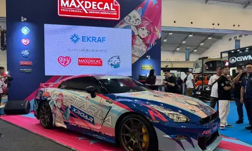 Wamenekraf apresiasi kolaborasi Maxdecal dan SekuyaEVOS Wamenekraf apresiasi kolaborasi Maxdecal dan SekuyaEVOS