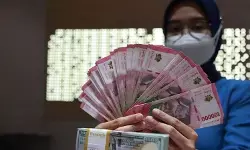 Rupiah melemah karena kekhawatiran eskalasi perang dagang AS-China