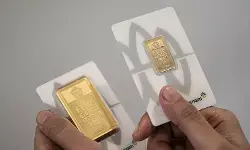 Daftar harga emas Antam yang merangkak naik jadi Rp2,305 juta/gram ‎