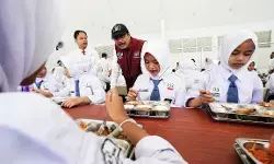 Mensos disambut antusias siswa Sekolah Rakyat Sumedang