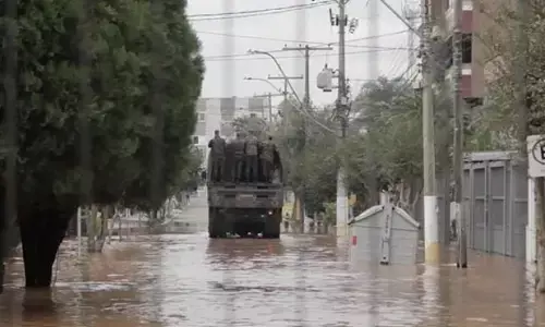 Jumlah korban meninggal akibat hujan ekstrem di Meksiko capai 44 orang Jumlah korban meninggal akibat hujan ekstrem di Meksiko capai 44 orang