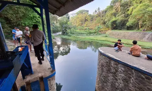 Tenggelam di Bendungan Klero, bocah 13 tahun ditemukan meninggal dunia Tenggelam di Bendungan Klero, bocah 13 tahun ditemukan meninggal dunia