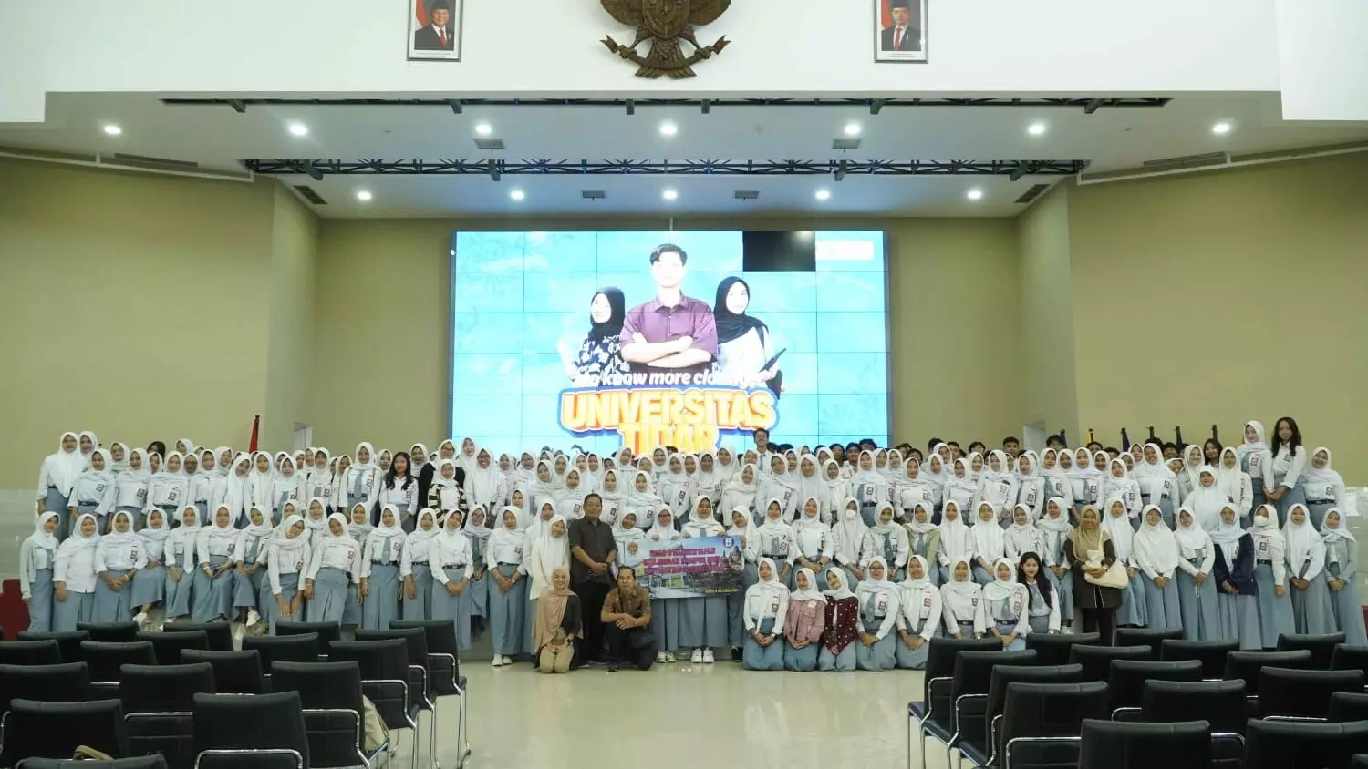 Kenali dunia kampus, ratusan pelajar SMA kunjungi Untidar Kenali dunia kampus, ratusan pelajar SMA kunjungi Untidar